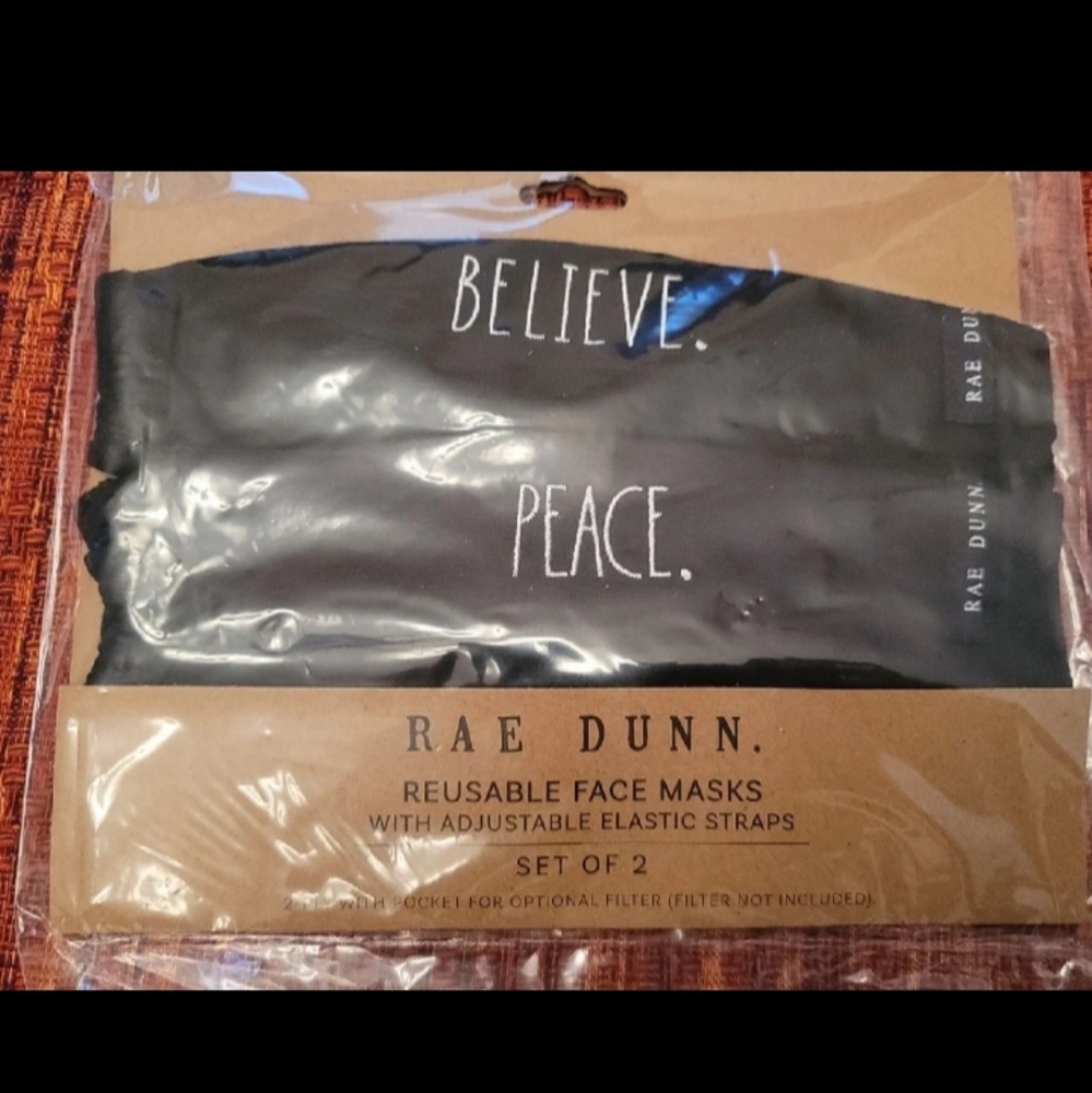 Rae dunn 2- pack of face masks